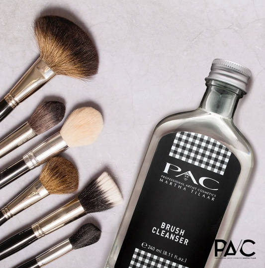 Is your brush clean and hygienic? Let's wash your brush with PAC Brush Cleanser!